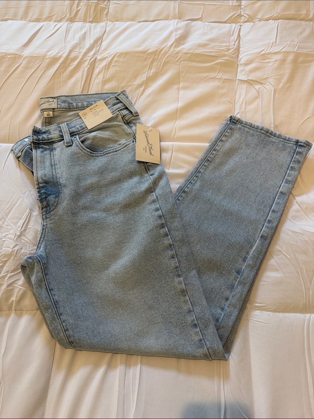 Universal Thread 80’s Slim Jean - NWT👖